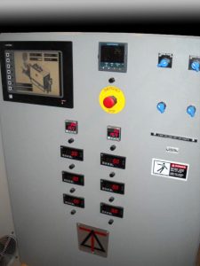 Deltech Furnace control system with touchscreen interface
